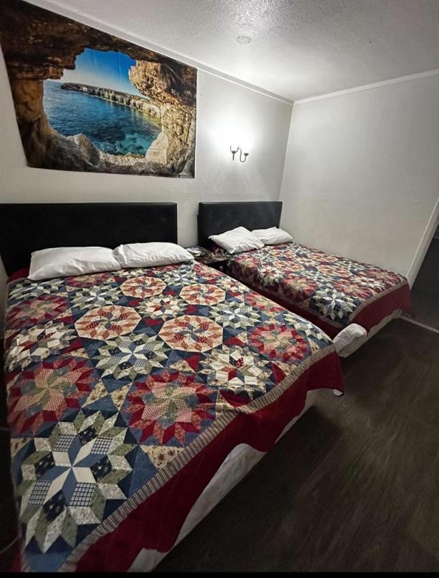Anchor Motel & Rv Park Surfside Beach Bagian luar foto
